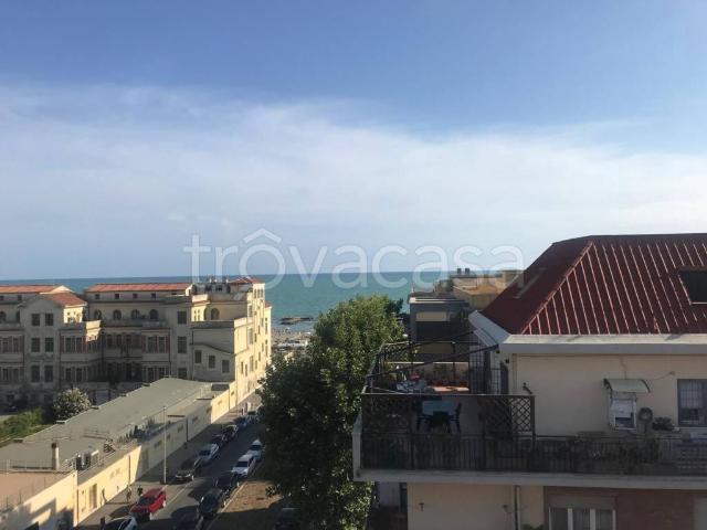 Appartamento in in affitto da privato a Roma via delle Sirene, 23, terrazzo, da privato, ascensore TrovaCasa