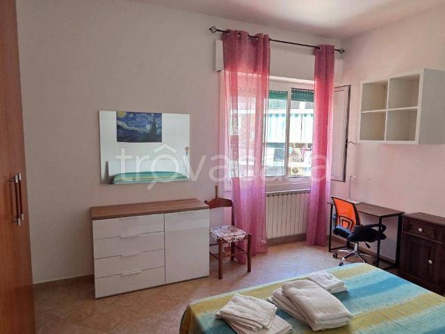 Appartamento in in affitto da privato a Roma via delle Zattere, 57, arredato, da privato, ascensore TrovaCasa