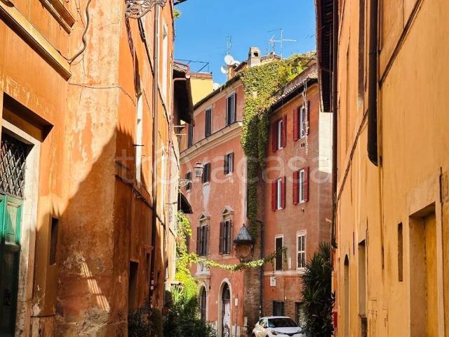 Appartamento in in affitto da privato a Roma via in Piscinula, arredato, da privato, ristrutturato TrovaCasa