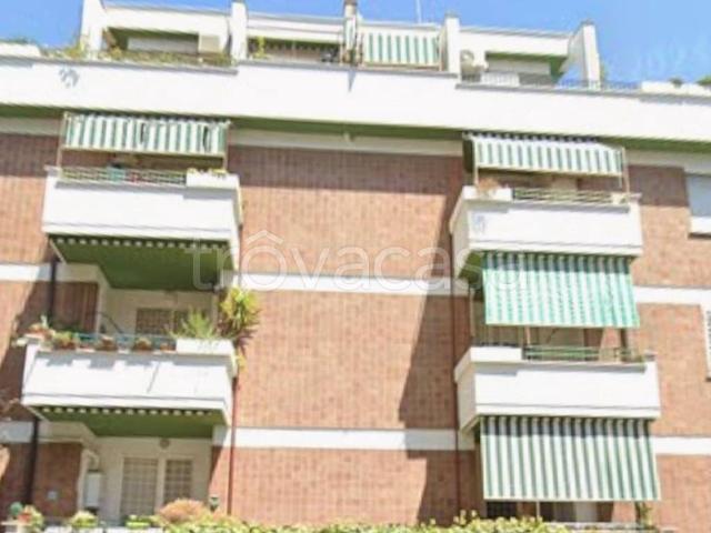 Appartamento in in affitto da privato a Roma via Montasio, 71, da privato, parzialmente arredato TrovaCasa