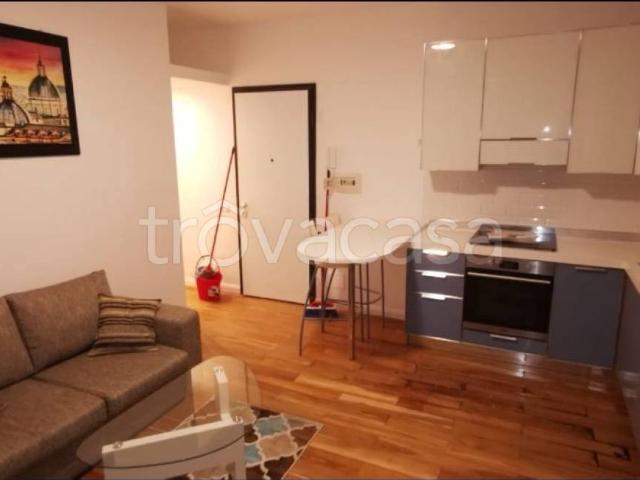 Appartamento in in affitto da privato a Roma via Mar della Cina, 302, da privato, aria condizionata, parquet TrovaCasa