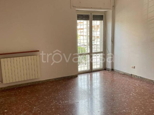 Appartamento in in affitto da privato a Roma via Santa Maria di Loreto, da privato, centrale, balcone TrovaCasa
