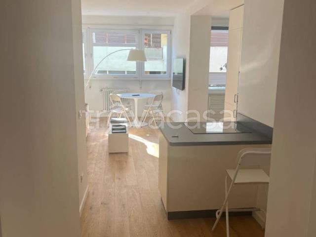 Appartamento in in affitto da privato a Roma via Stefano Jacini, posto auto, da privato, ristrutturato TrovaCasa