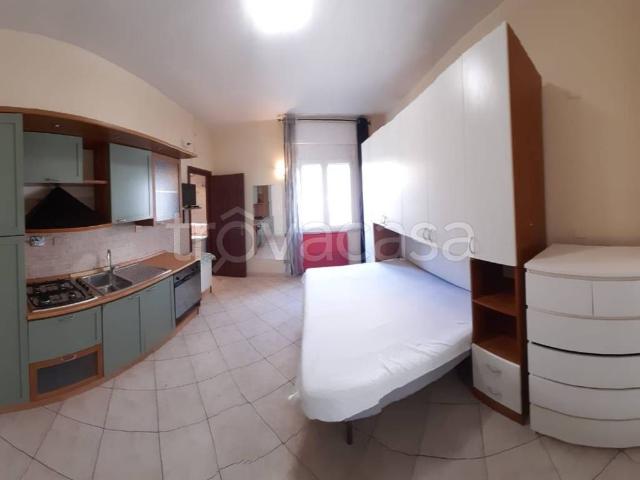 Appartamento in in affitto da privato a Roma via Pianoro, arredato, terrazzo, da privato TrovaCasa