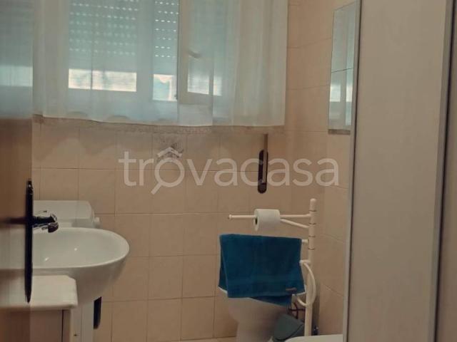 Appartamento in in affitto da privato a Roma via Renato Fucini, 190, da privato, riscaldamento centralizzato, sala da pranzo TrovaCasa