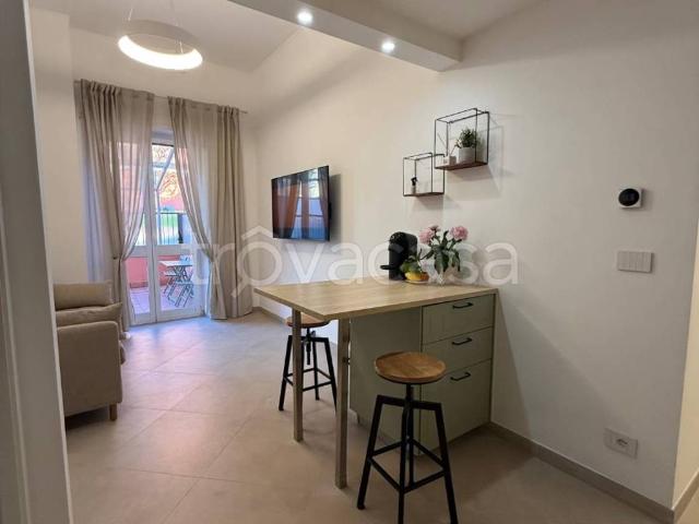 Appartamento in in affitto da privato a Roma via Tuscolana, 526, arredato, terrazzo, da privato TrovaCasa