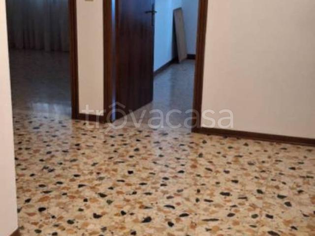 Appartamento in in affitto da privato a Roncade via Papa Giovanni xxiii, 6, posto auto, box, da privato TrovaCasa
