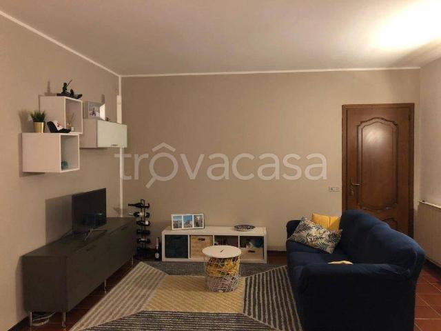 Appartamento in in affitto da privato a Roppolo via al Castello, 15, arredato, box, da privato TrovaCasa