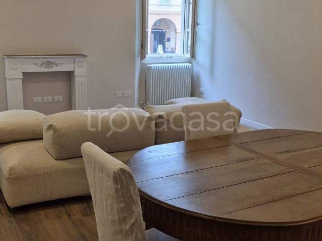 Appartamento in in affitto da privato a Reggio nell'Emilia piazza San Prospero, arredato, terrazzo, da privato TrovaCasa