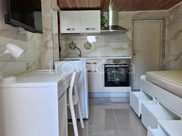 Appartamento in in affitto da privato a Reggio di Calabria via Antonino Lupoi, da privato, ristrutturato, zanzariere TrovaCasa