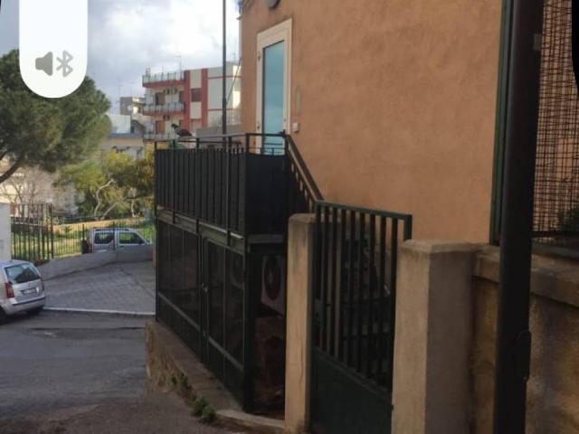 Appartamento in in affitto da privato a Reggio di Calabria via Carlo Rosselli, 56, arredato, da privato TrovaCasa