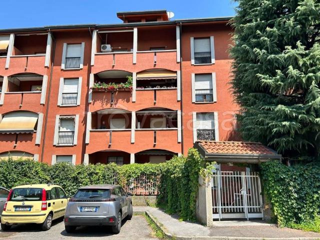 Appartamento in in affitto da privato a Rho via Palmiro Togliatti, 1, box, da privato TrovaCasa