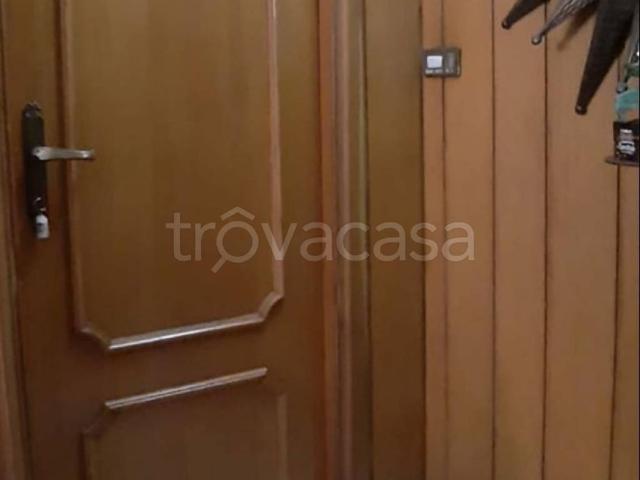 Appartamento in in affitto da privato a Rivoli via al Castello, 29, arredato, da privato, lavatrice TrovaCasa