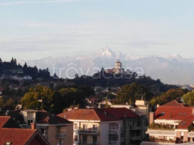 Appartamento in in affitto da privato a Torino piazza Enrico Toti, 15, da privato, ascensore, giardino condominiale TrovaCasa