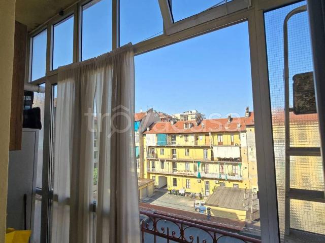 Appartamento in in affitto da privato a Torino via Carrù, 10, da privato, doppia esposizione, vicinanze negozi TrovaCasa