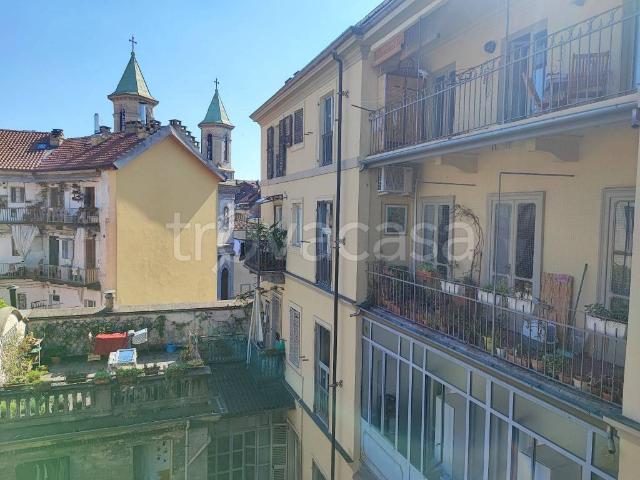 Appartamento in in affitto da privato a Torino via Saluzzo, 23, da privato, luminoso, balcone TrovaCasa