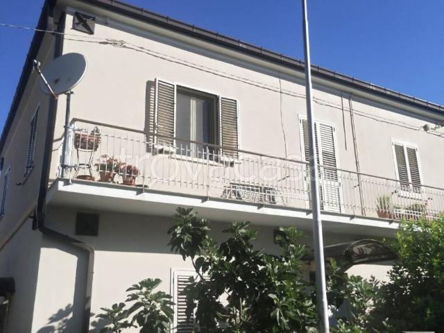 Appartamento in in affitto da privato a Torre de' Passeri via Bolzano, 8, da privato, riscaldamento autonomo, ristrutturato TrovaCasa