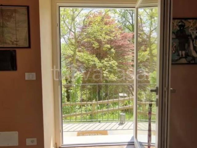 Appartamento in in affitto da privato a Torre Pellice via Miravalle, 1/3, giardino, da privato, collinare TrovaCasa