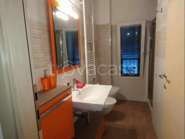 Appartamento in in affitto da privato a Tortoreto via Giuseppe Parini, 8, da privato, vista mare, ascensore TrovaCasa