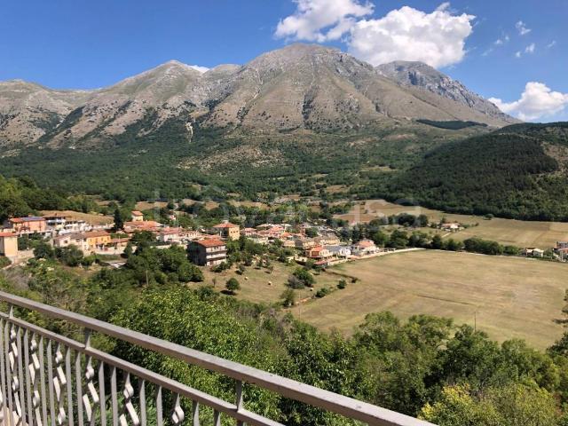 Appartamento in in affitto da privato a Tagliacozzo, da privato, caminetto, panoramica TrovaCasa