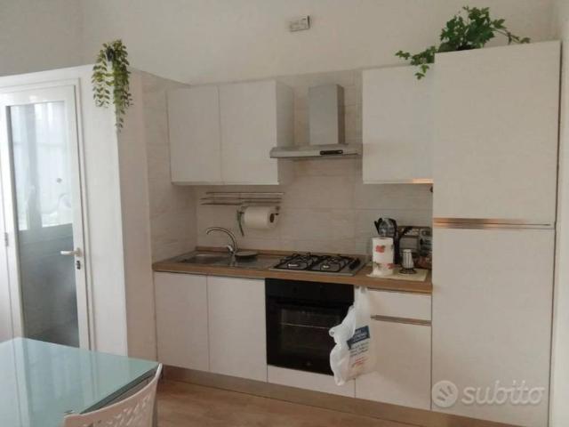 Appartamento in in affitto da privato a Taranto via Cesare Battisti, 253, da privato, ristrutturato TrovaCasa