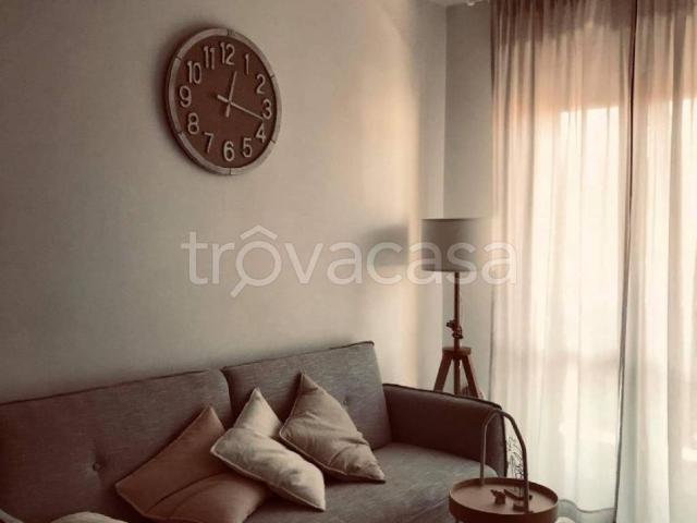 Appartamento in in affitto da privato a Trecate via Garzoli, 4, arredato, da privato, zona residenziale TrovaCasa