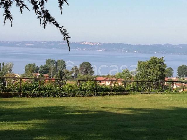 Appartamento in in affitto da privato a Trevignano Romano via Vigna Rosa, arredato, giardino, da privato TrovaCasa