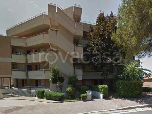 Appartamento in in affitto da privato a Urbino via Guido da Montefeltro, 47, box, da privato, lavatrice TrovaCasa