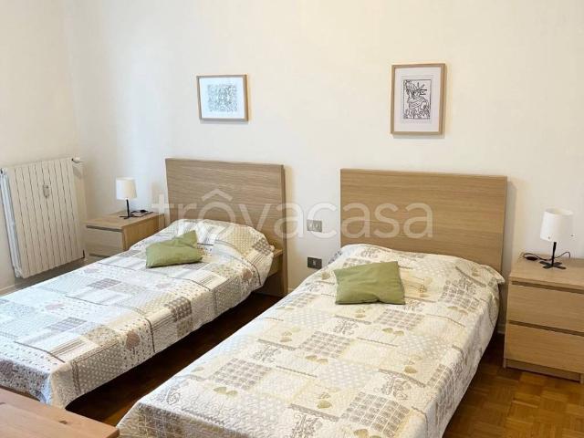 Appartamento in in affitto da privato a Voghera via Papa Giovanni xxiii, 65, arredato, da privato, ascensore TrovaCasa