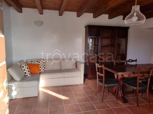 Appartamento in in affitto da privato a Velletri via Colle Caldara, posto auto, terrazzo, da privato TrovaCasa