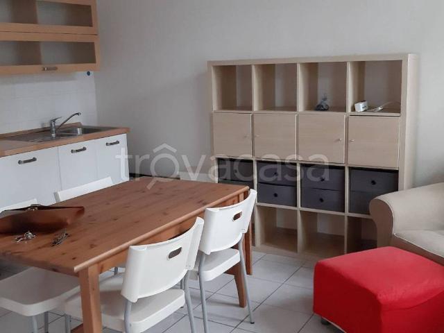 Appartamento in in affitto da privato a Vercelli via Agordat, 16, arredato, terrazzo, da privato TrovaCasa