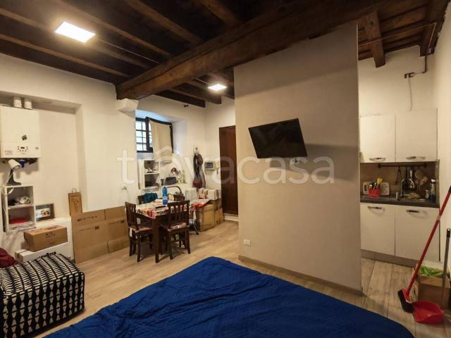 Appartamento in in affitto da privato a Verona vicolo Pietrone, 3, arredato, da privato, ristrutturato TrovaCasa