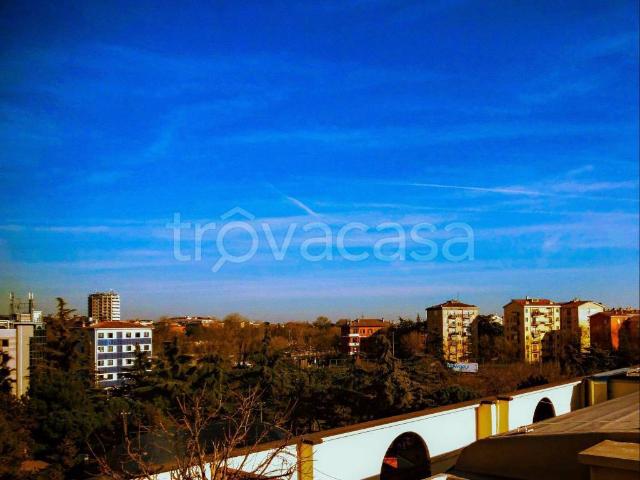 Appartamento in in affitto da privato a Verona via Albere, 21A, arredato, box, da privato TrovaCasa