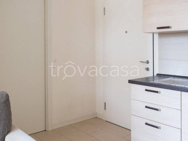 Appartamento in in affitto da privato a Verona via Don Carlo Steeb, 15, da privato, ascensore, ristrutturato TrovaCasa