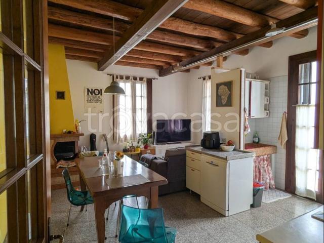 Appartamento in in affitto da privato a Verona via Emanuele Nicolini, 10A, da privato, cantina, ingresso indipendente TrovaCasa