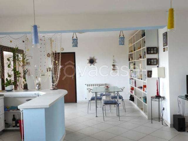 Appartamento in in affitto da privato a Villa San Giovanni via Italia Cannitello, 60, terrazzo, da privato, vista mare TrovaCasa