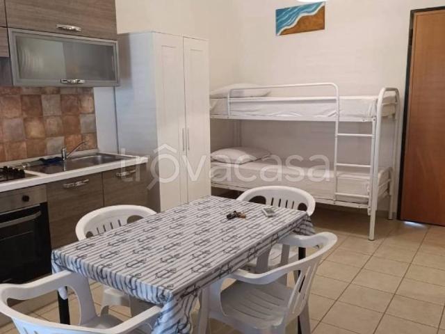 Appartamento in in affitto da privato a Villapiana via Lipari, 9, giardino, posto auto, da privato TrovaCasa