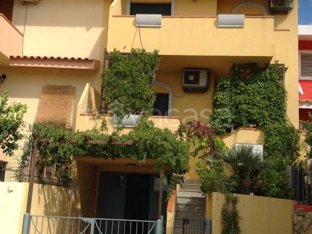 Appartamento in in affitto da privato a Villasimius via Giambattista Tiepolo, arredato, da privato, lavatrice TrovaCasa