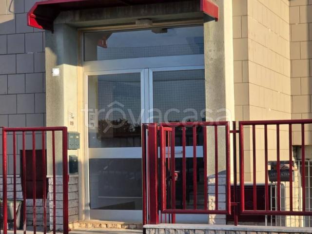 Appartamento in in affitto da privato ad Acquaviva delle Fonti via Caduti di Tutte le Guerre, da privato, riscaldamento autonomo, veranda TrovaCasa