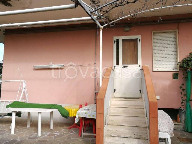 Appartamento in in affitto da privato ad Agropoli via Mattine, 148, arredato, giardino, posto auto TrovaCasa
