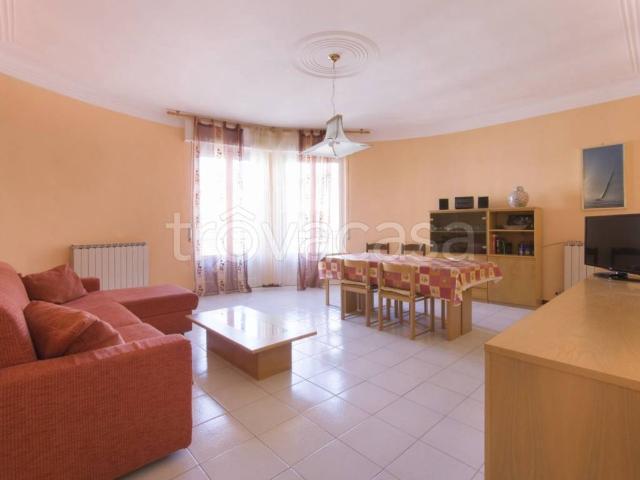 Appartamento in in affitto da privato ad Alassio via Don Giovanni Boselli, arredato, box, da privato TrovaCasa