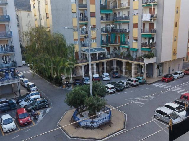 Appartamento in in affitto da privato ad Albissola Marina piazza Lombardia, 42, da privato, ascensore, lavatrice TrovaCasa