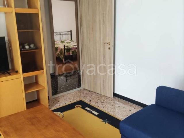 Appartamento in in affitto da privato ad Albissola Marina viale Liguria, 20, box, da privato, balcone TrovaCasa