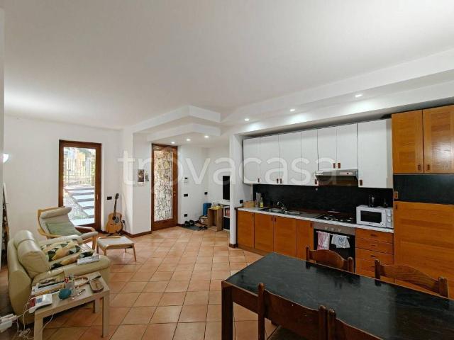 Appartamento in in affitto da privato ad Almenno San Bartolomeo passaggio dei Prati Antichi, 153, arredato, giardino, da privato TrovaCasa
