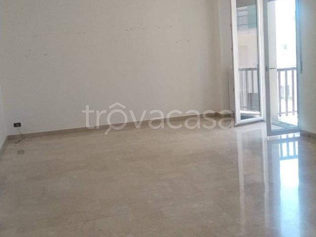 Appartamento in in affitto da privato ad Altamura via Strada Privata Denora, 1, da privato, luminoso, balcone TrovaCasa