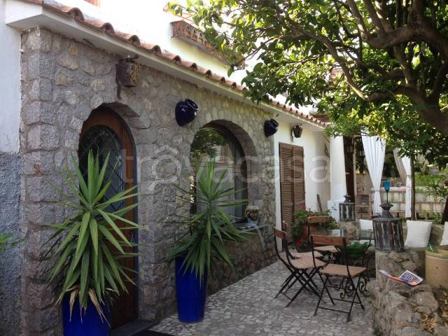 Appartamento in in affitto da privato ad Anacapri traversa Rio Caprile, 4, giardino, terrazzo, da privato TrovaCasa