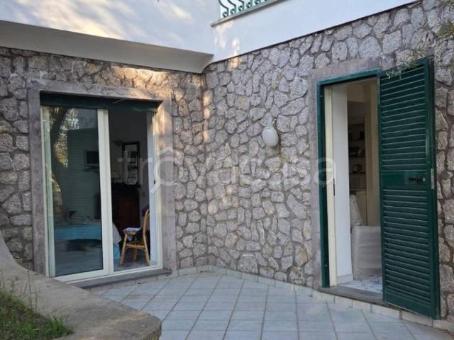 Appartamento in in affitto da privato ad Anacapri traversa 2 Tuoro, 8, arredato, giardino, posto auto TrovaCasa