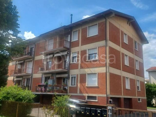 Appartamento in in affitto da privato ad Arezzo via Romagna, 18, box, da privato, ascensore TrovaCasa