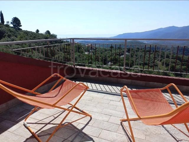 Appartamento in in affitto da privato ad Arnasco via Francesco Vignola, 1, arredato, terrazzo, da privato TrovaCasa