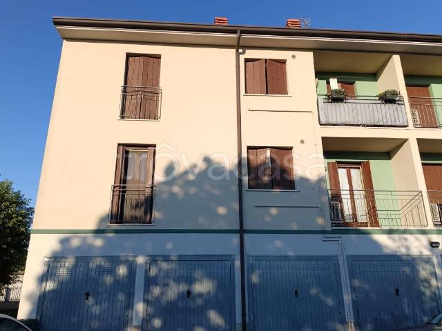 Appartamento in in affitto da privato ad Asola via Lazio, 31, box, da privato, riscaldamento autonomo TrovaCasa